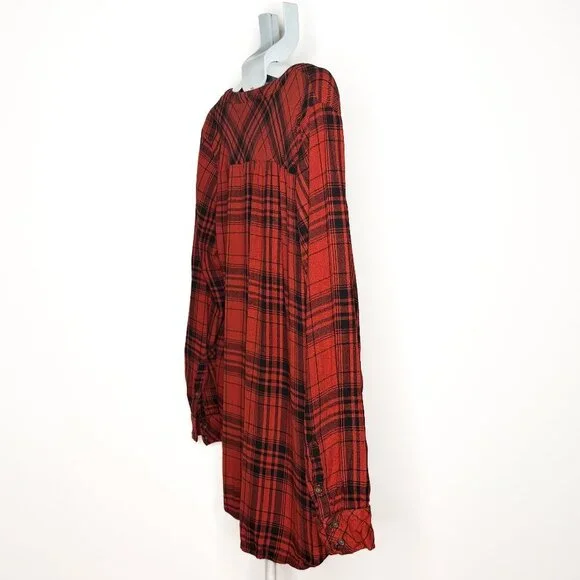 Universal Thread Plaid Henley Blouse - Deep Red & Black- Extra Large - Picture 4 of 7